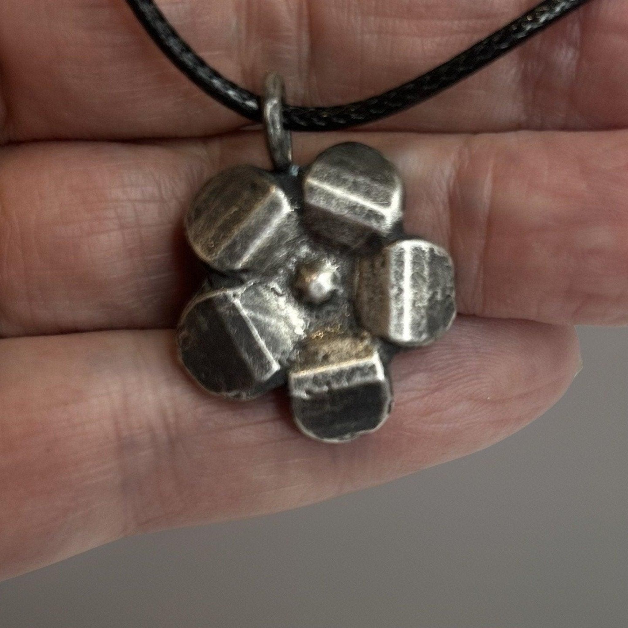 Silver Floral Pendant - Heavyweight Floral Pendant | JJewelryArt