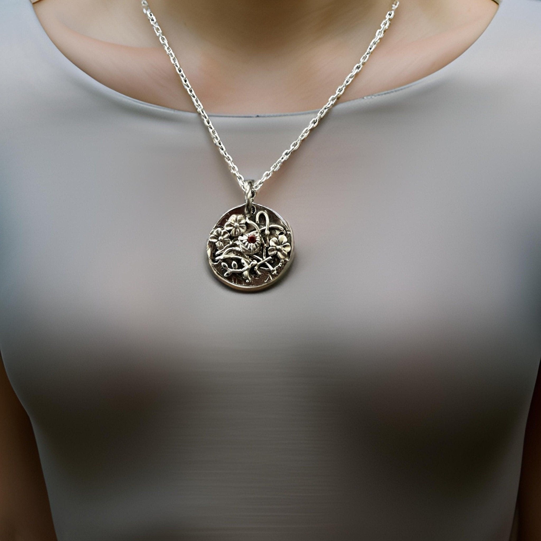Flowers Cluster Pendant With Stone - Necklace | JJewelryArt