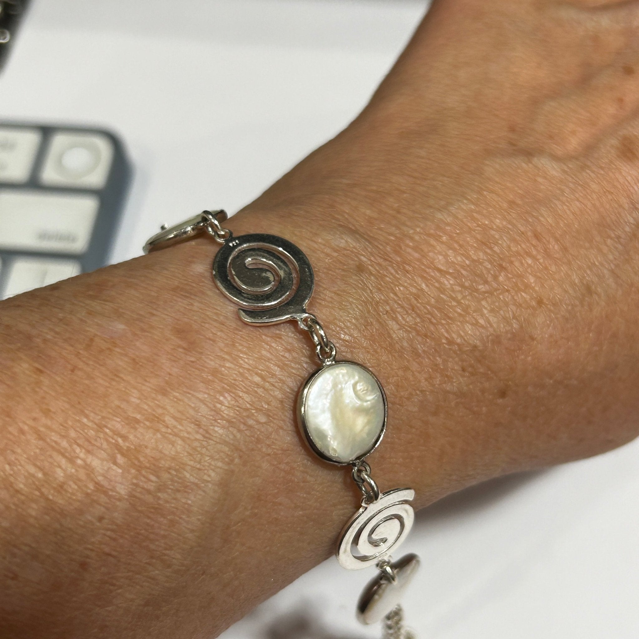 Silver Link Bracelet - Mother of Pearl Bracelet | JJewelryArt