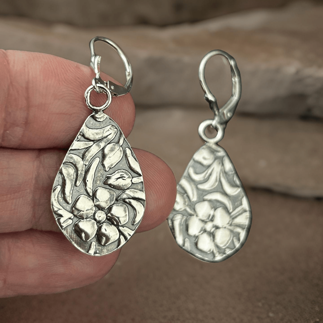 Tear Shaped Floral Earrings made of Silver