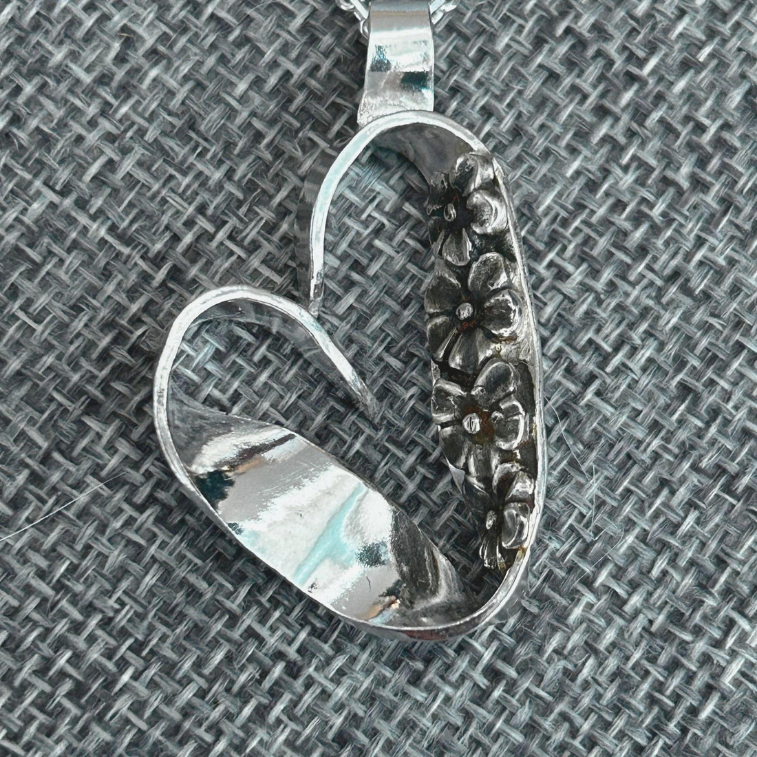 925 Silver Heart Necklace with Flowers Design - JJewelryArt